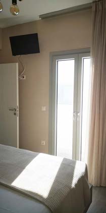 Κυρίως υπνοδωμάτιο με διπλό κρεβάτι στο διαμέρισμα 4