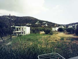 Μπαλκόνι με θέα στον Πλατύ Γιαλό